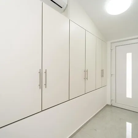 Lovely In With Wifi *